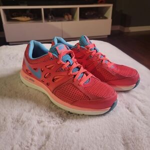 Nike Dual Fusion Sneakers Size 8.5